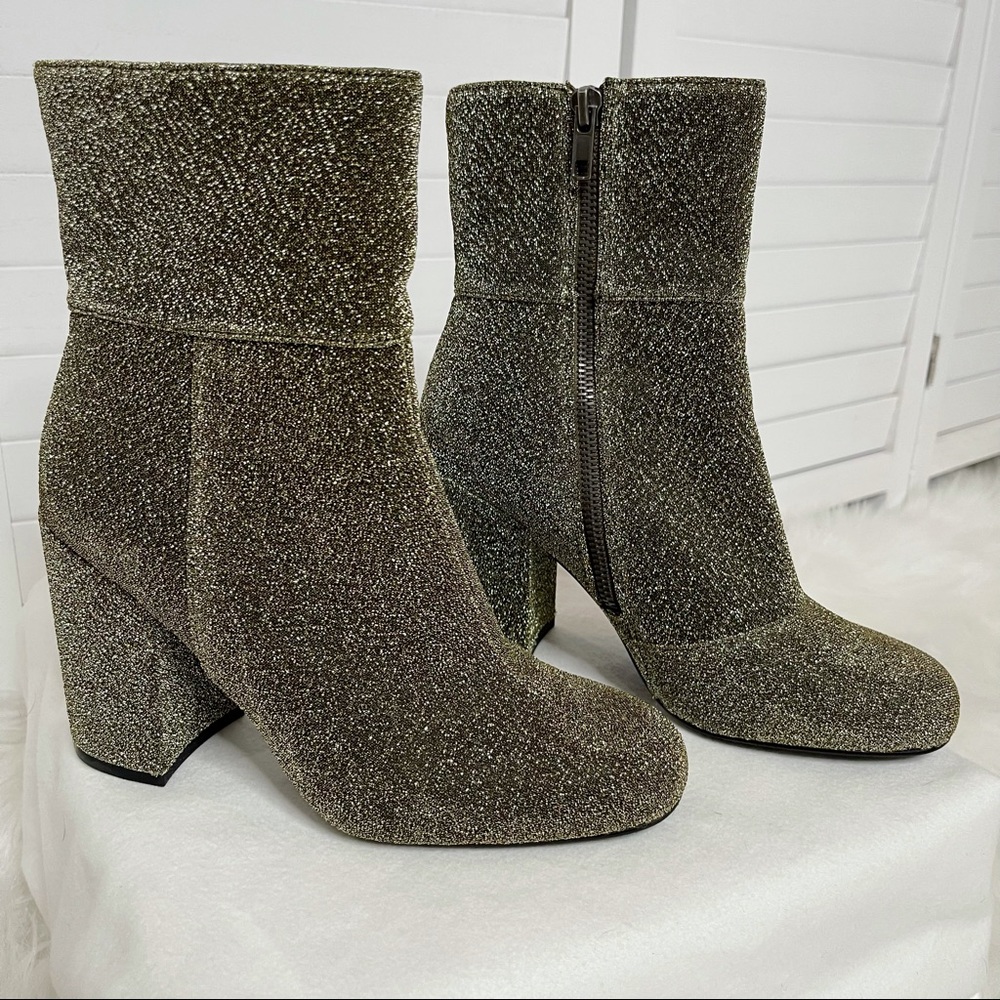STEVE MADDEN Gold Sparkle Ankle Boots Size 6.5